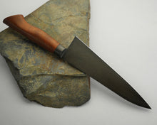 Charger l'image dans la galerie, Couteau de chef en damas et manche en acajou