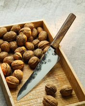 Charger l'image dans la galerie, Gyuto 171mm manche noyer